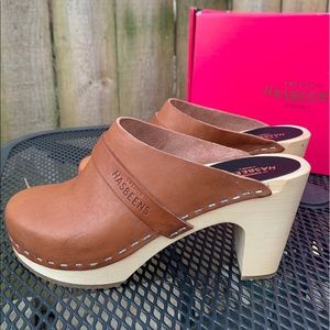 Swedish Hasbeens high heel clogs